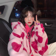 Load image into Gallery viewer, Women&#39;s Heart Printed Plush Jacket

