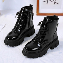 Load image into Gallery viewer, Women&#39;s Round Toe Platform Boots
